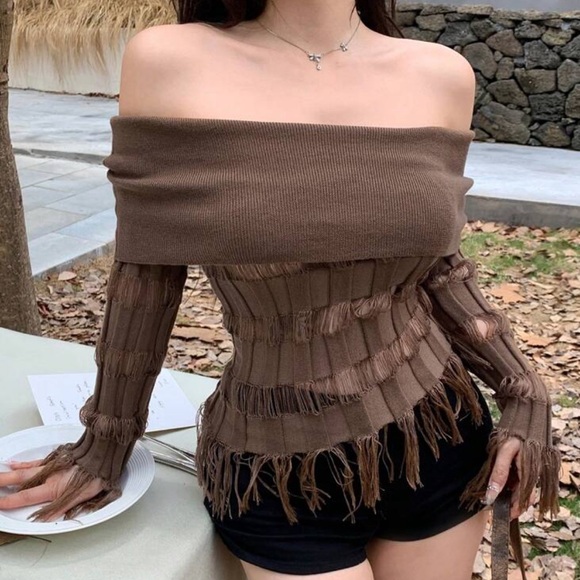 Gorgeous Off Shoulder Sweater - Picture 5 of 16